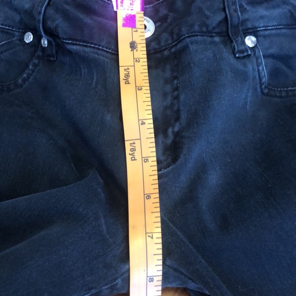 Illegal Jeans 💜 - Picture 10 of 13